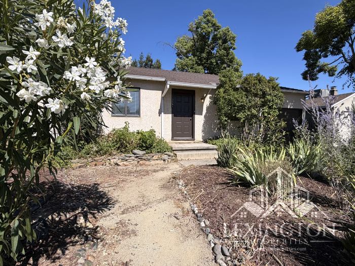 3561 David Way – photo 2