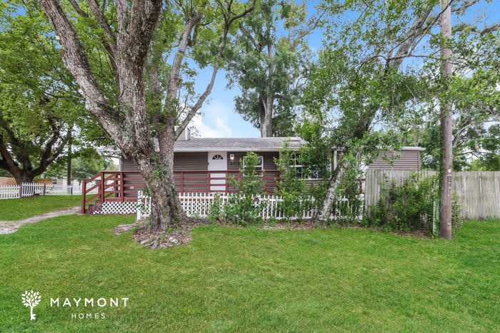 8618 North 20th Street – photo 1