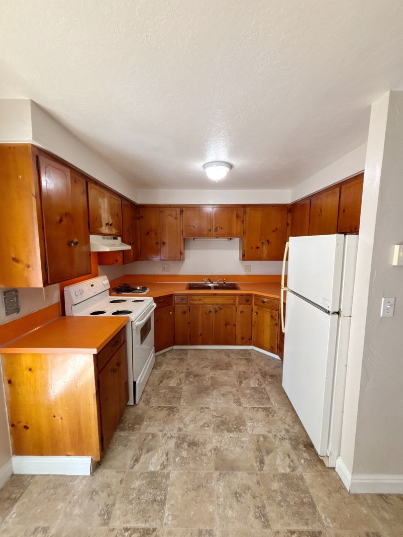 1110 Garfield St – photo 3