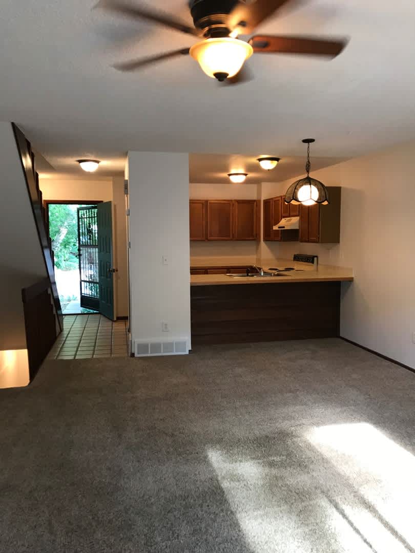 *AVAILABLE NOW* 2 Story Townhome Near Open Space in Lafayette- New carpet – photo 4