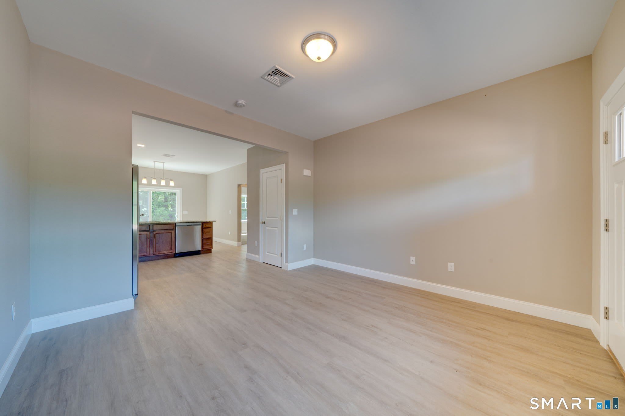 37 Hunters Lane – photo 3