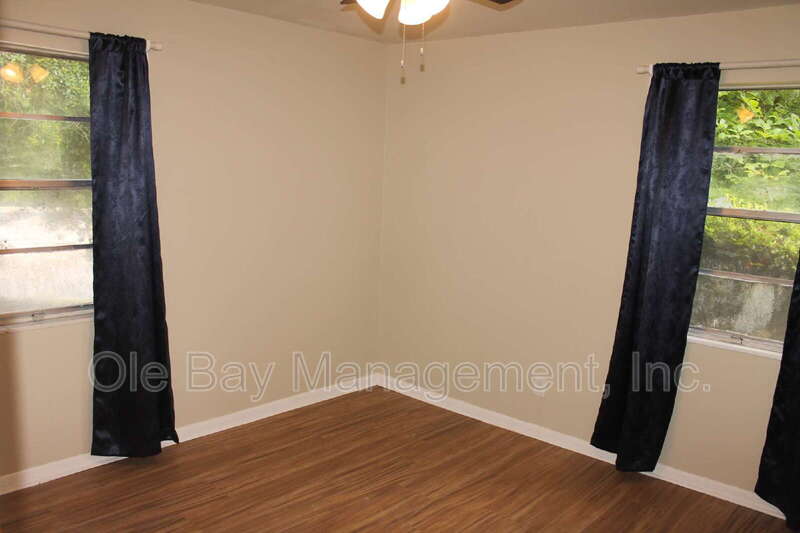 1002 Centerwood Dr – photo 3