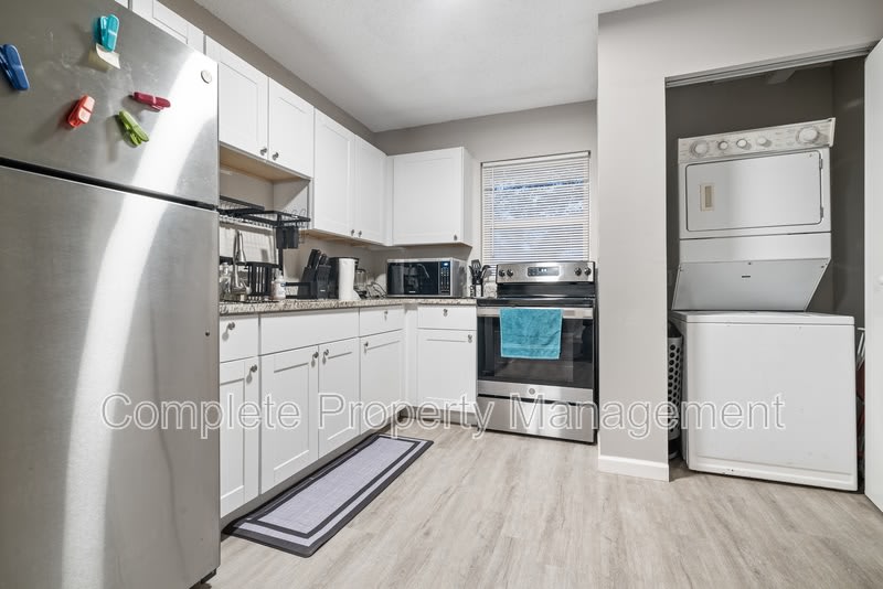 233 Tucker Avenue – photo 4