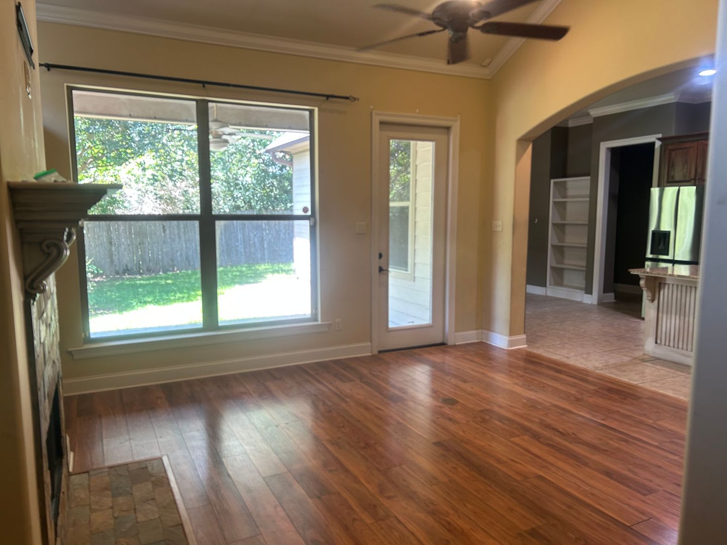Beautiful 3-Bedroom, 2-Bath Home – Move-In Ready! – photo 2