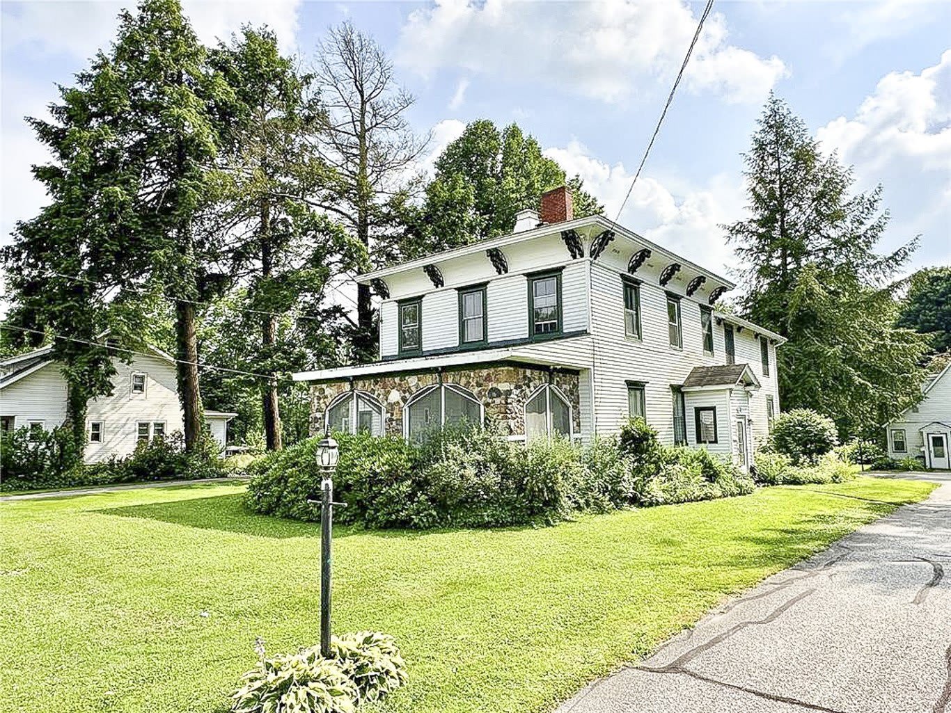 336 MEADVILLE Street – photo 1