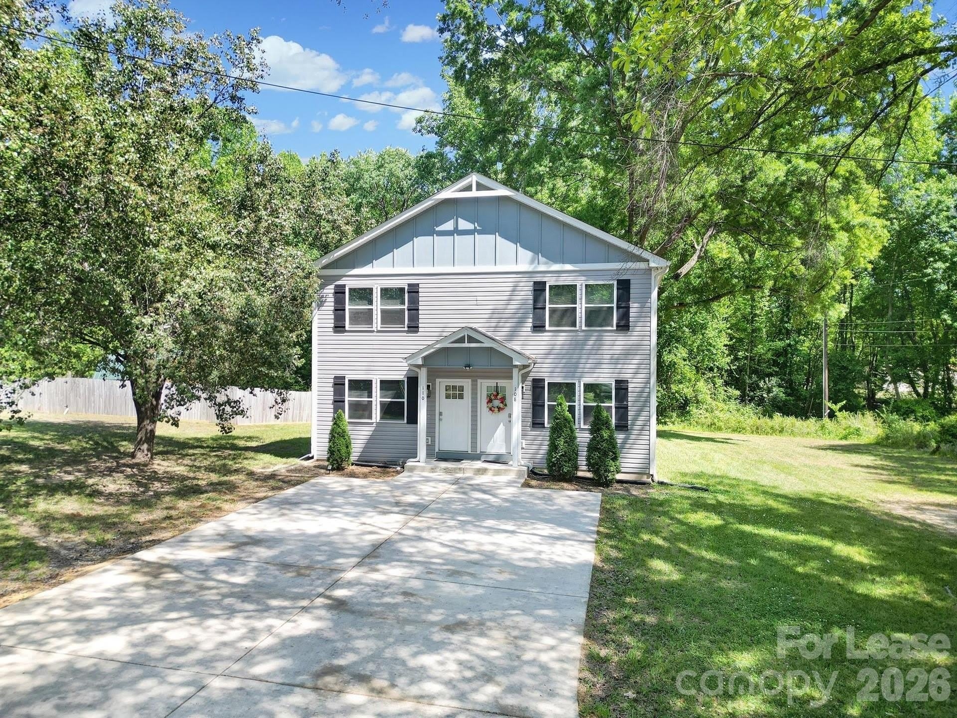 110 Carpenter Street – photo 1