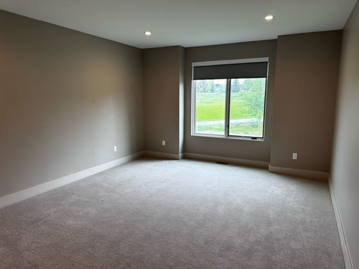 Black Bull Trail One Bedroom One Bathroom Space Available! – photo 4