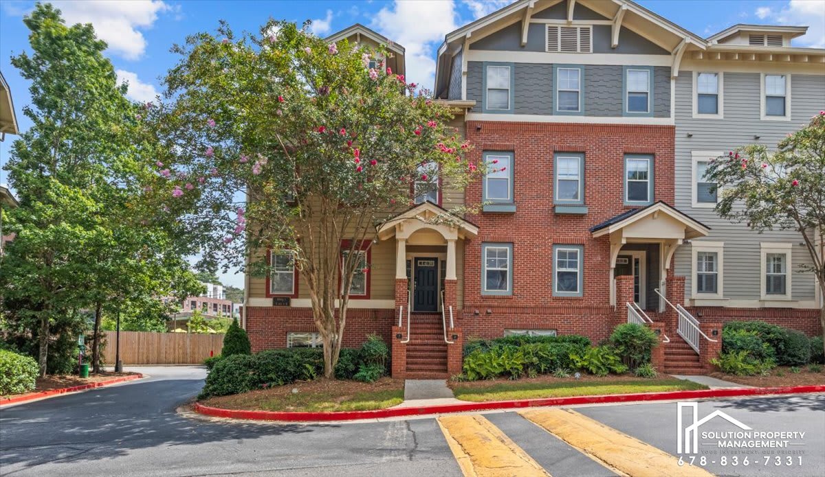655 Mead Street Southeast – photo 1