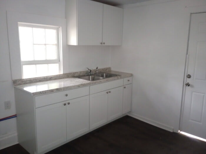 101-b Bond Street – photo 2