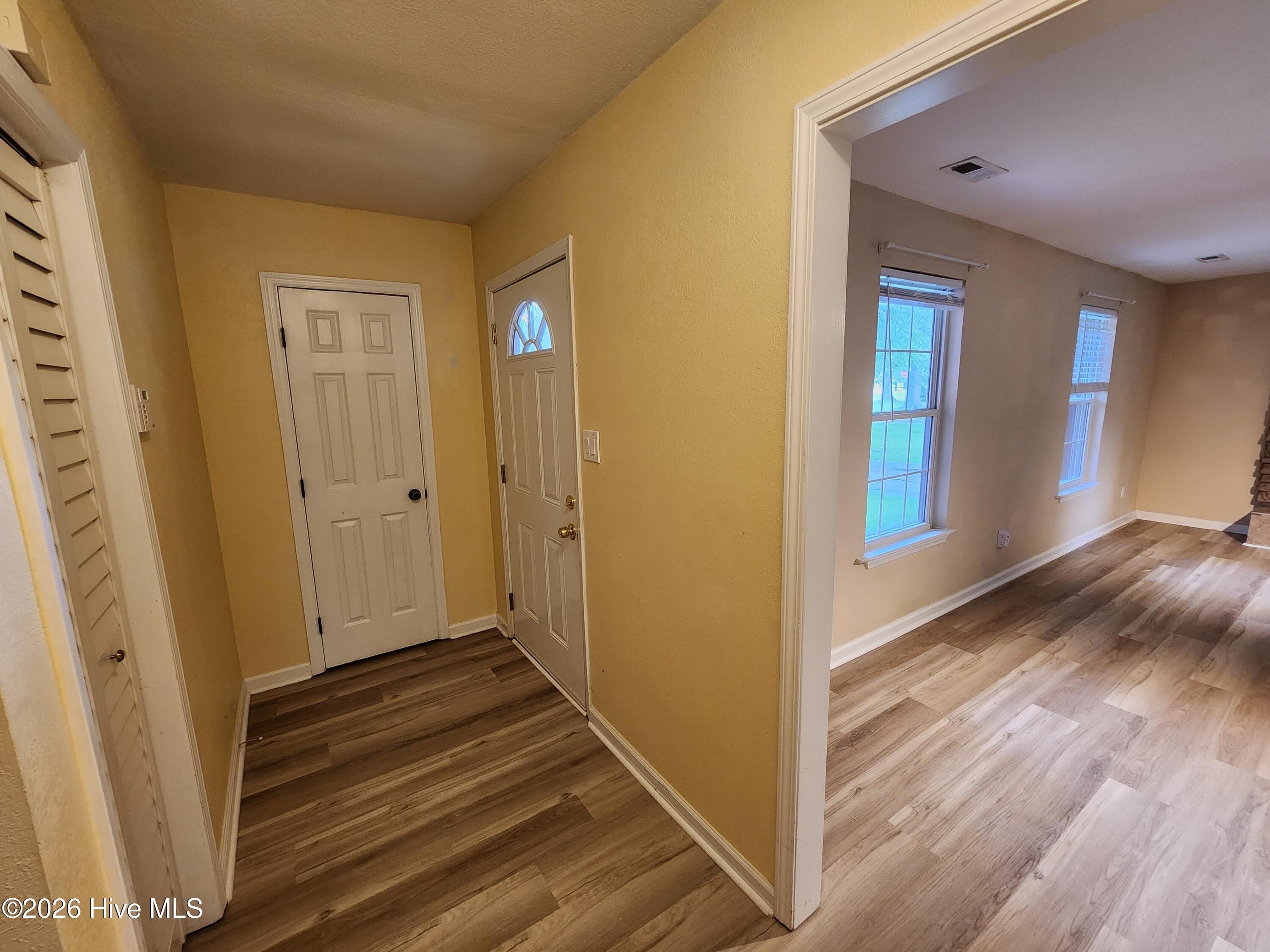 105 Briarwood Court – photo 3