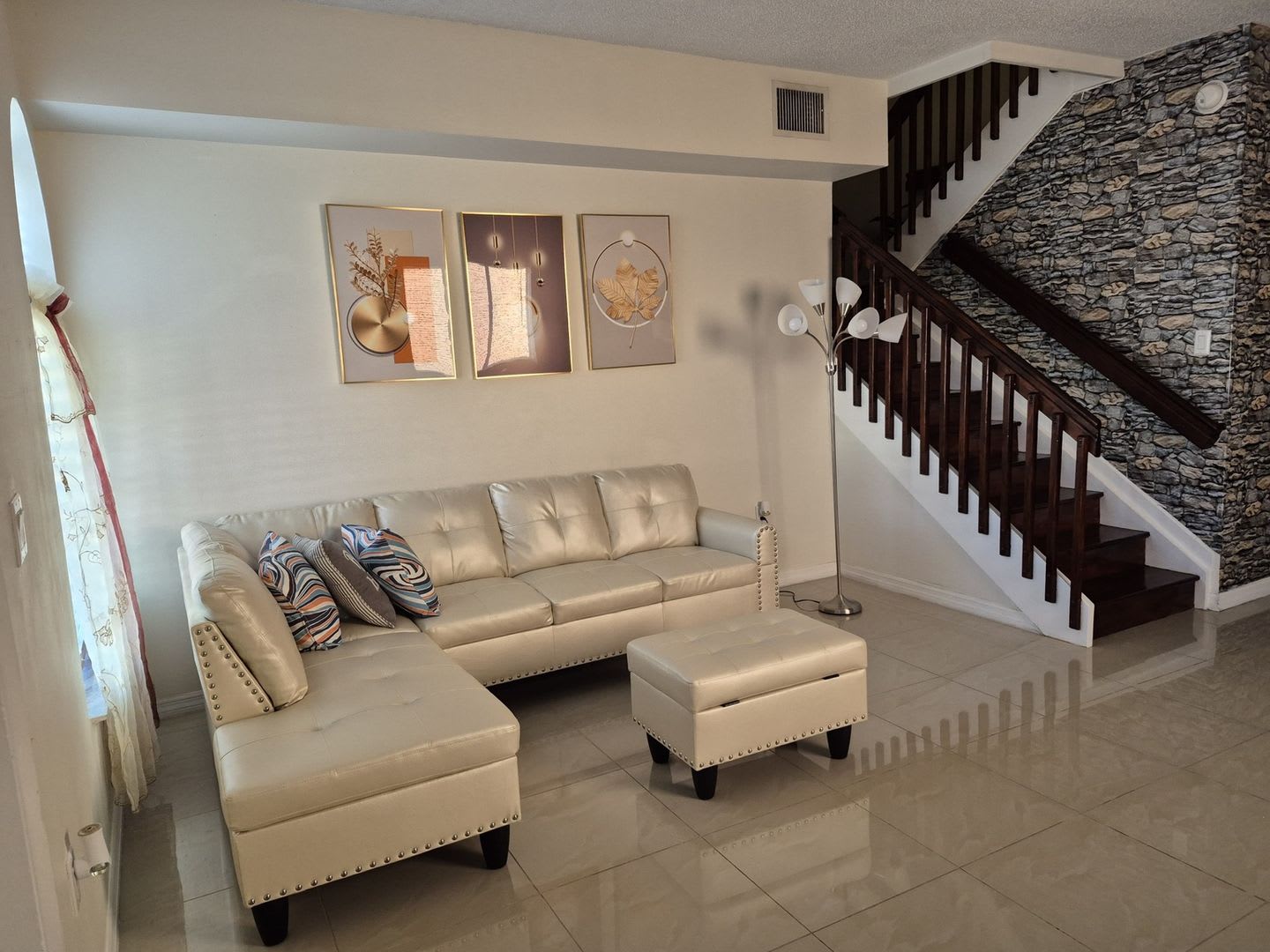 Charming 3BR House in Homestead – photo 4