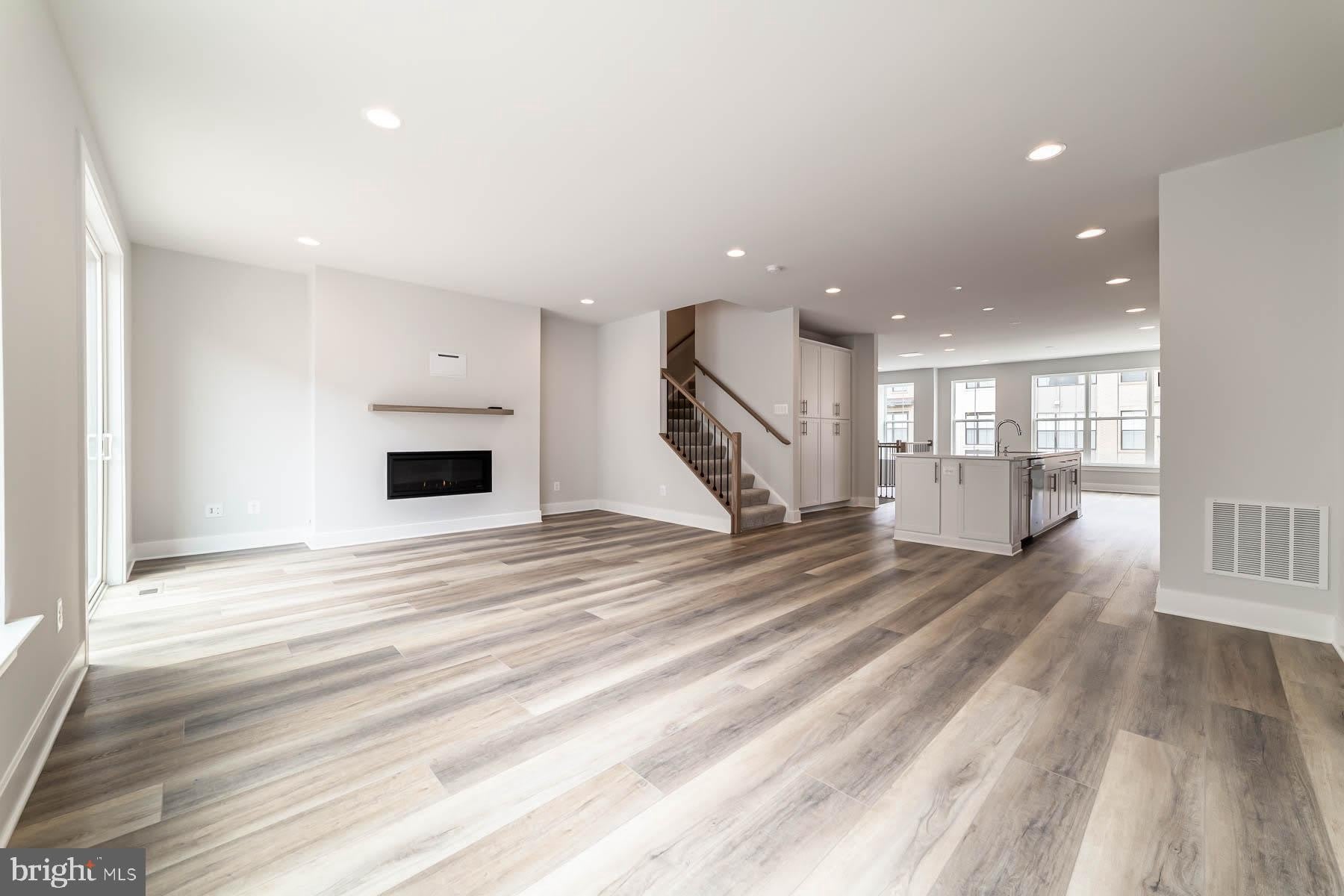6227 ALMERICO Place – photo 3