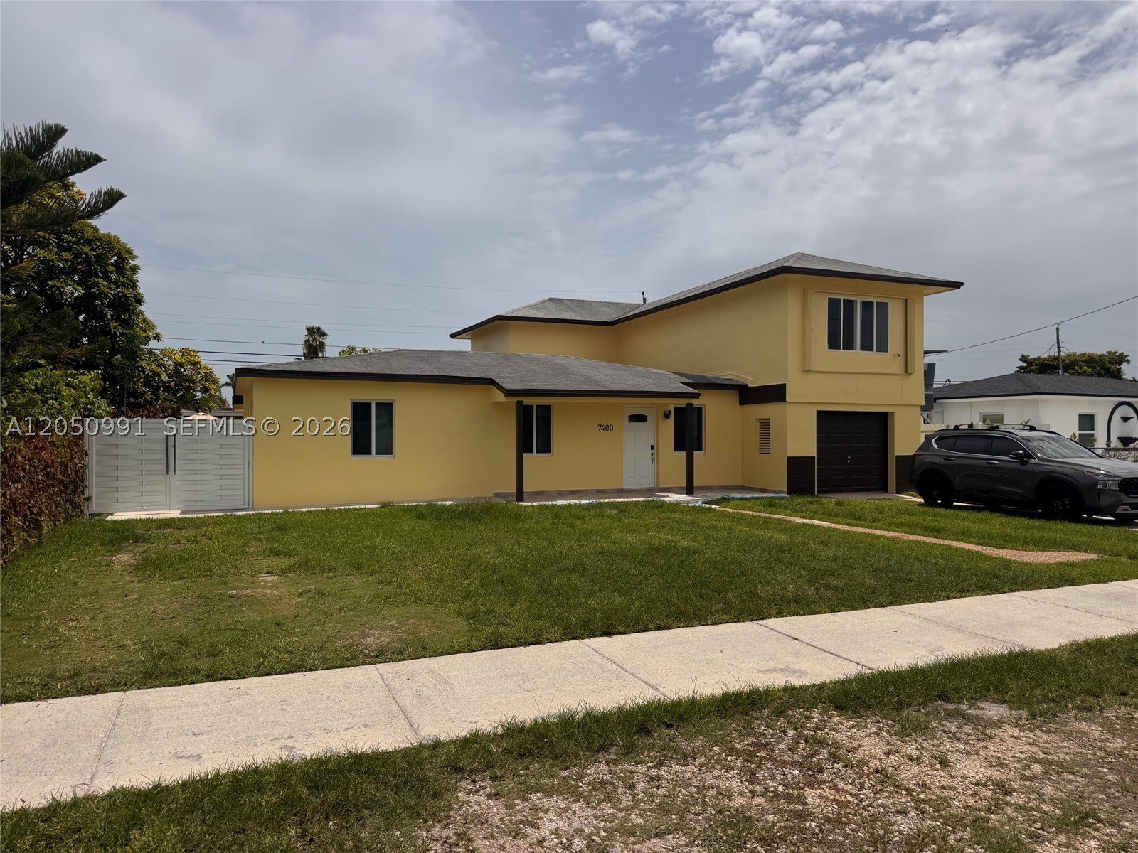 7400 SW 39th St – photo 1