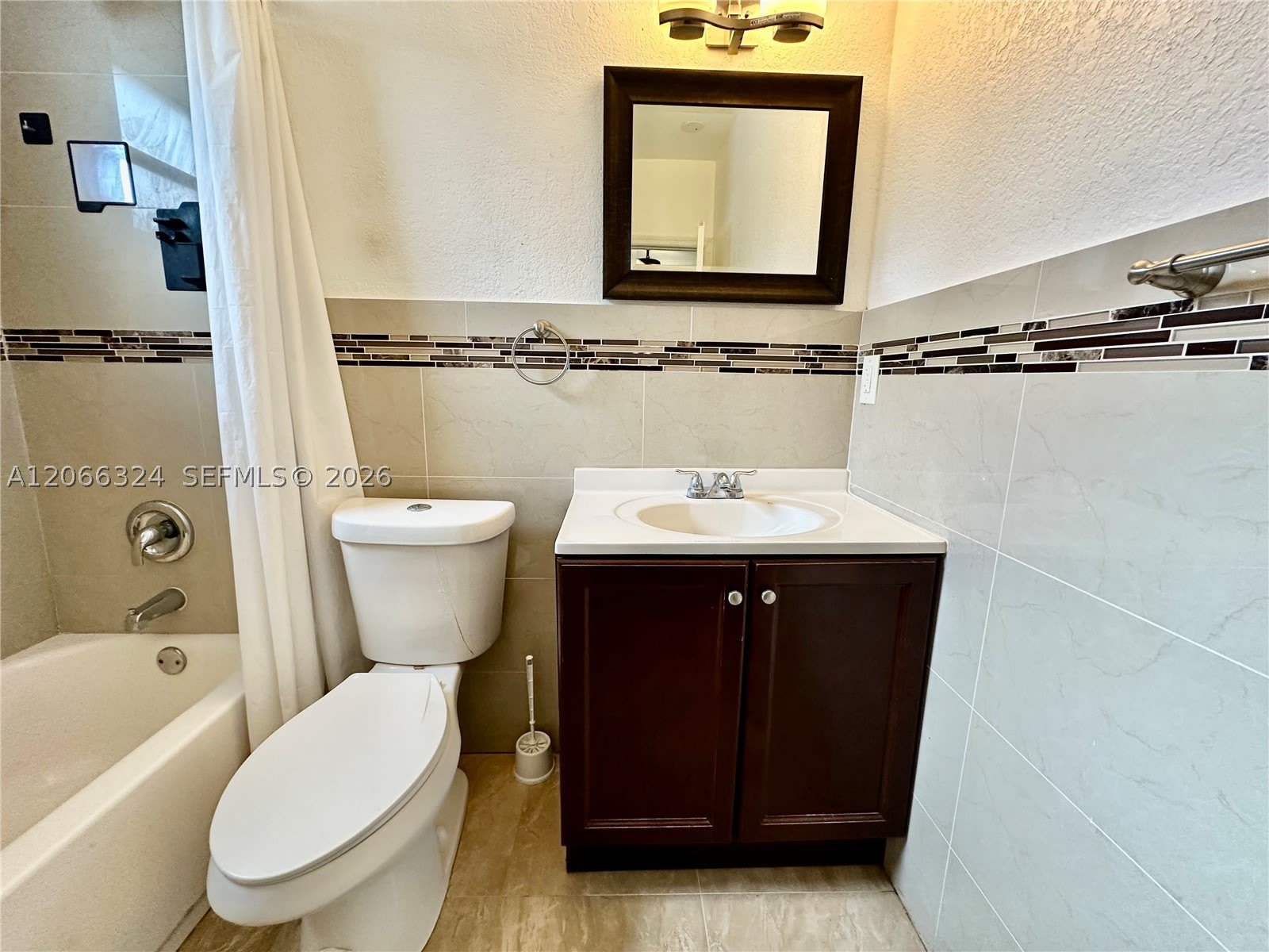 6773 Camelia Dr – photo 5