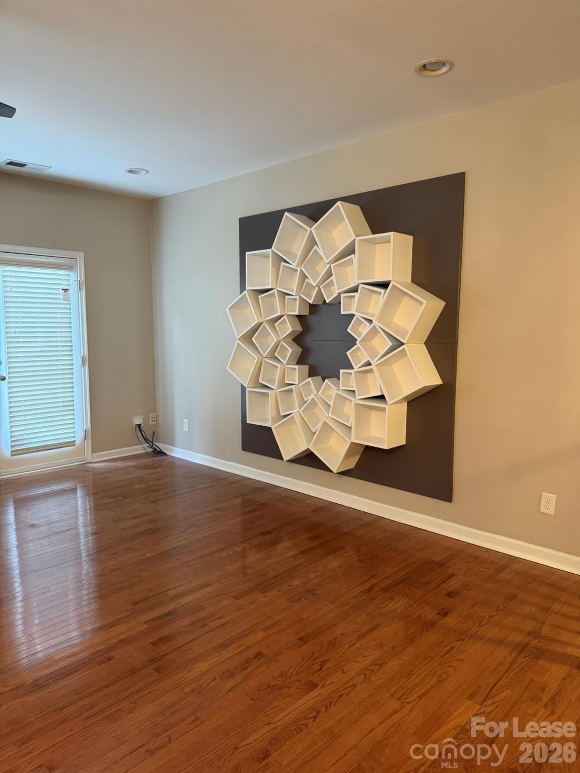 233 N Irwin Avenue – photo 5