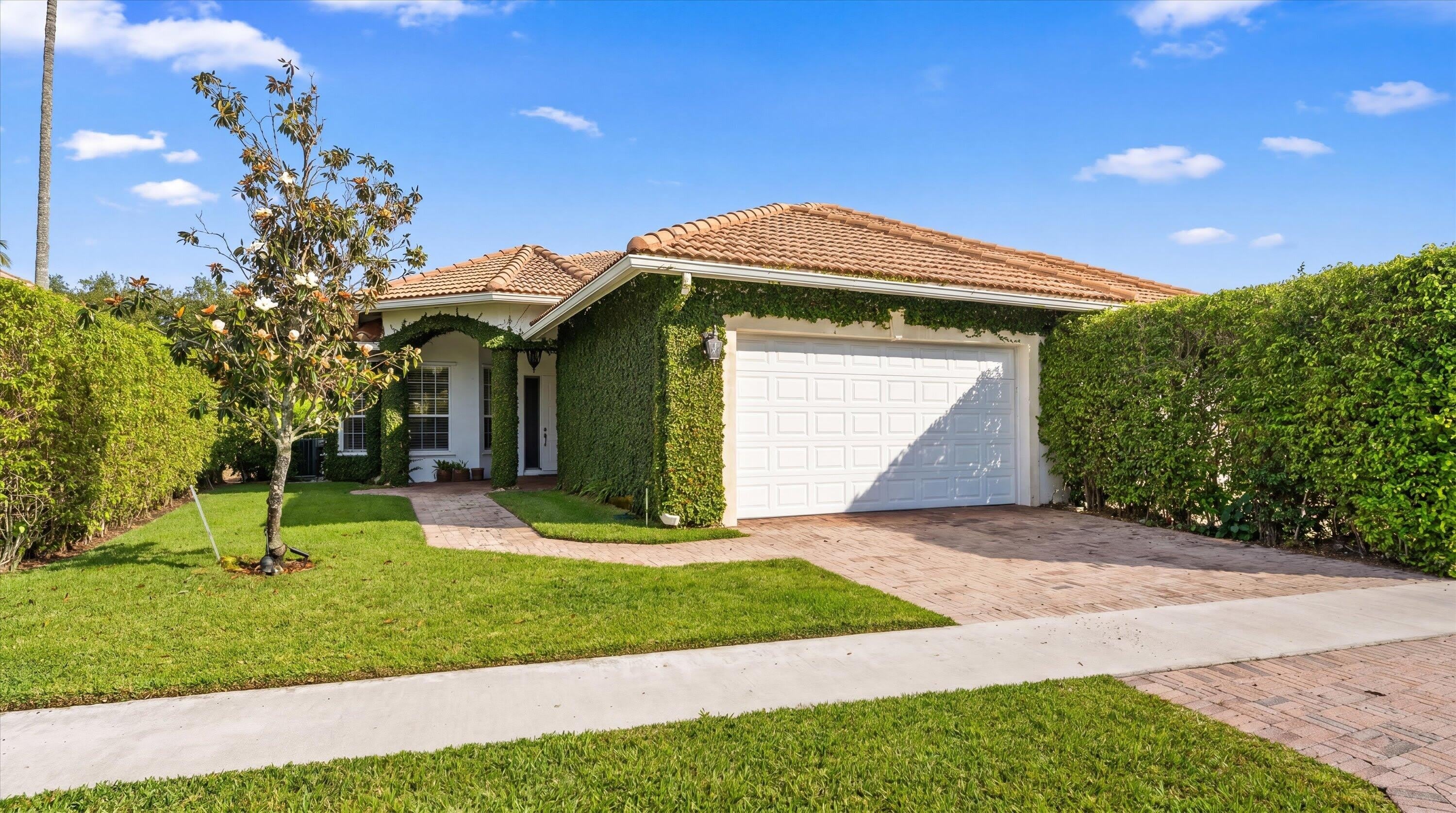 2920 Twin Oaks Way – photo 2