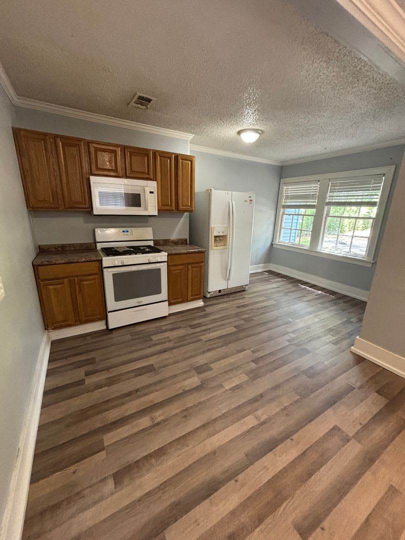 Spacious 3 Bedroom Highland Home – photo 3