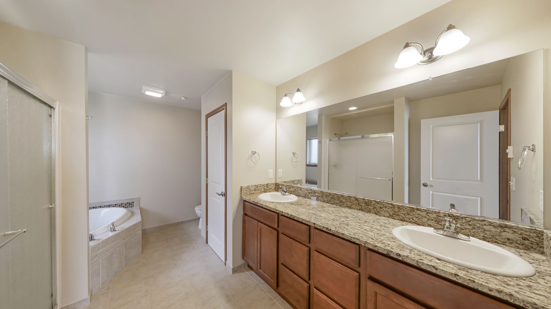 3 Bed 3 Bath Views Nas Whidbey Island Hospital – photo 5