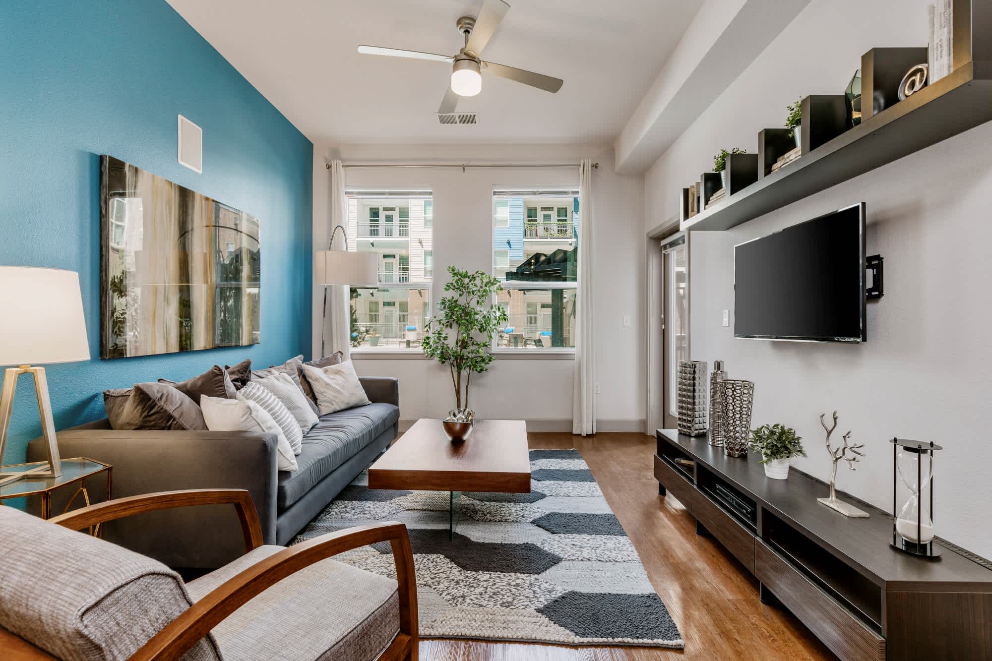 City House Apartments – photo 2