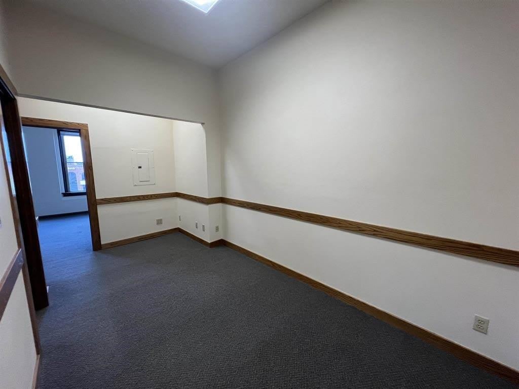 252 S Central Avenue – photo 5