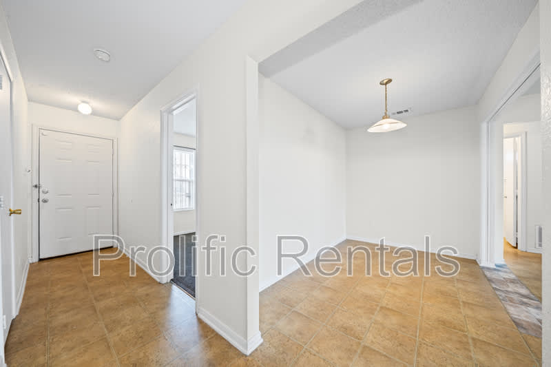 3211 Tom Lockett Drive – photo 5