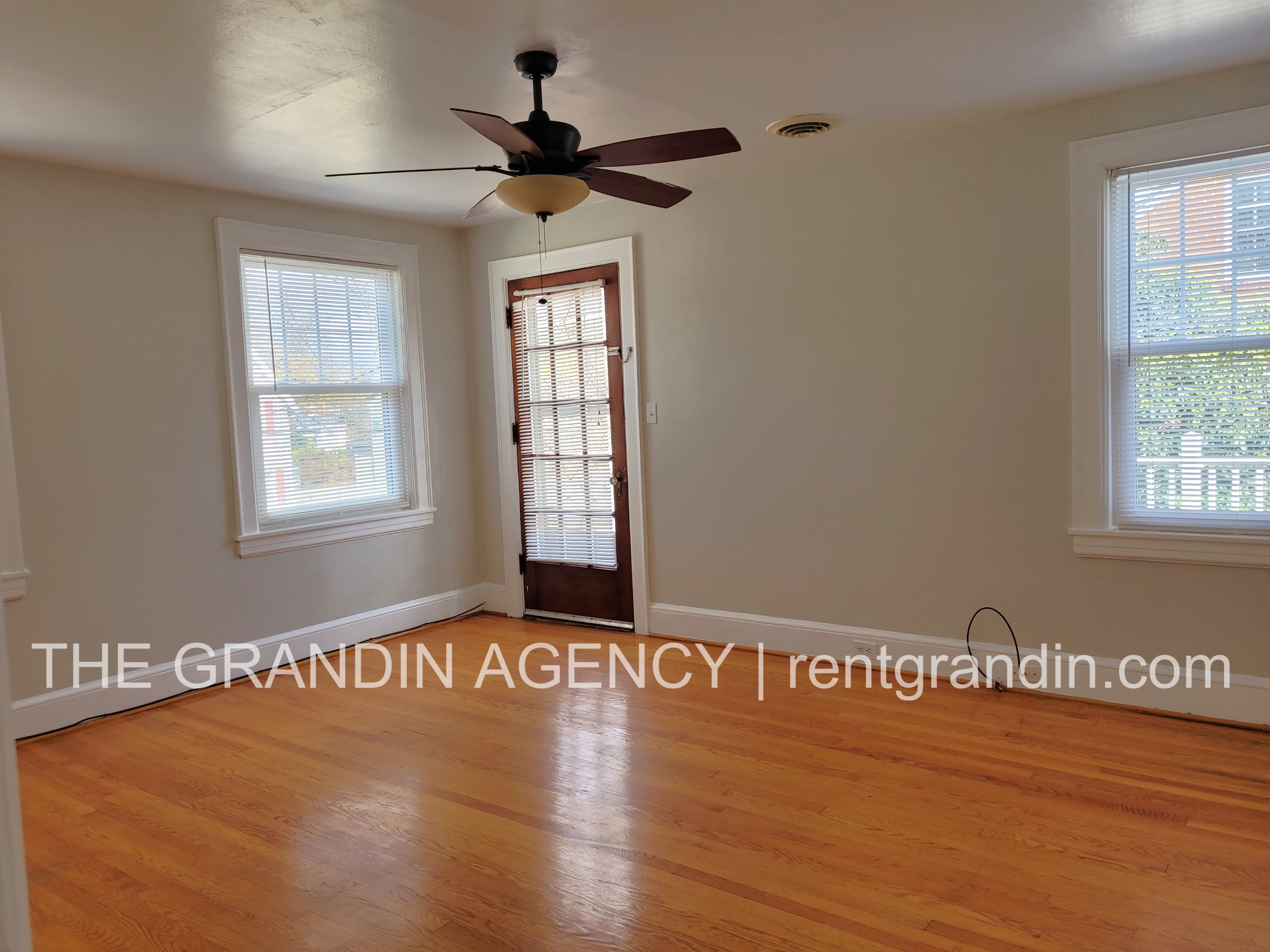 2803 Burton Avenue Northwest – photo 2