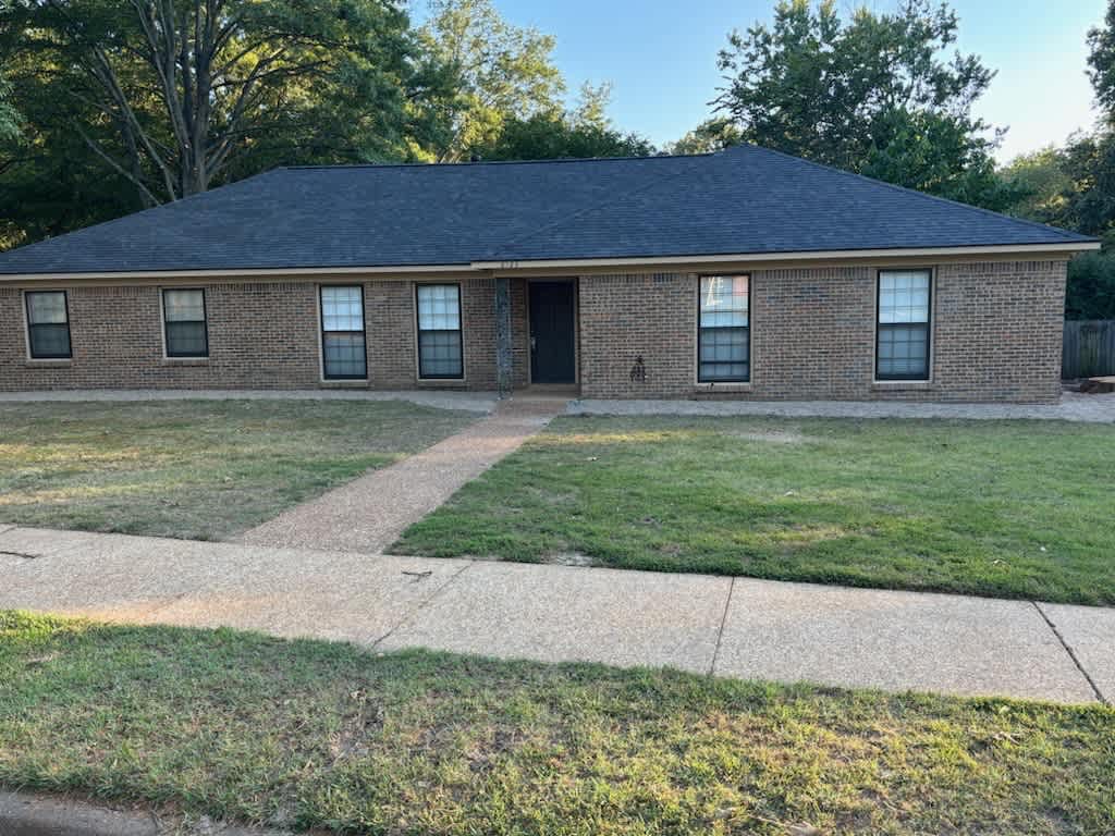 6123 Blue Springs Avenue – photo 1