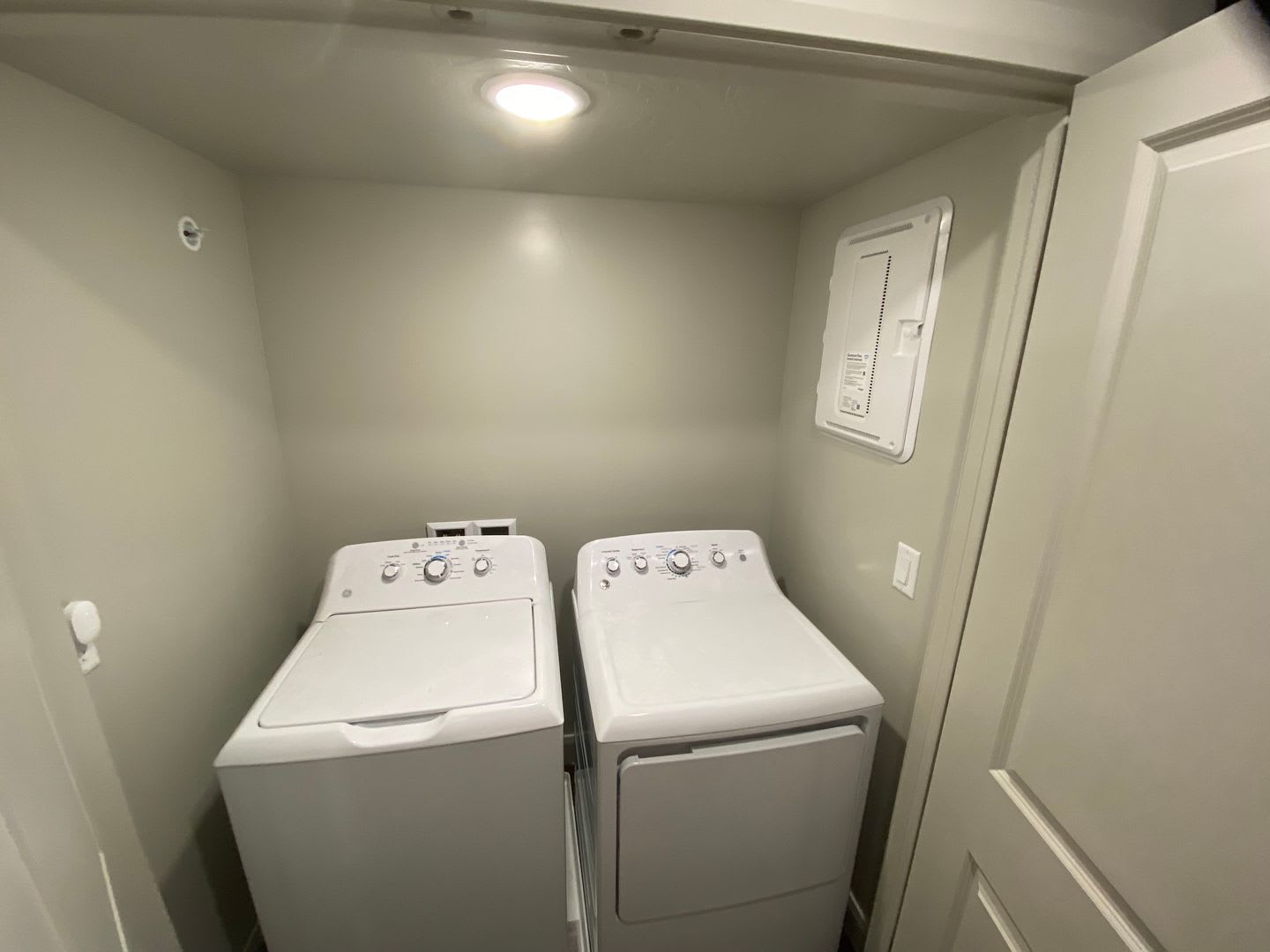 Great 2 bed 1 bath place, built in 2024 – photo 4
