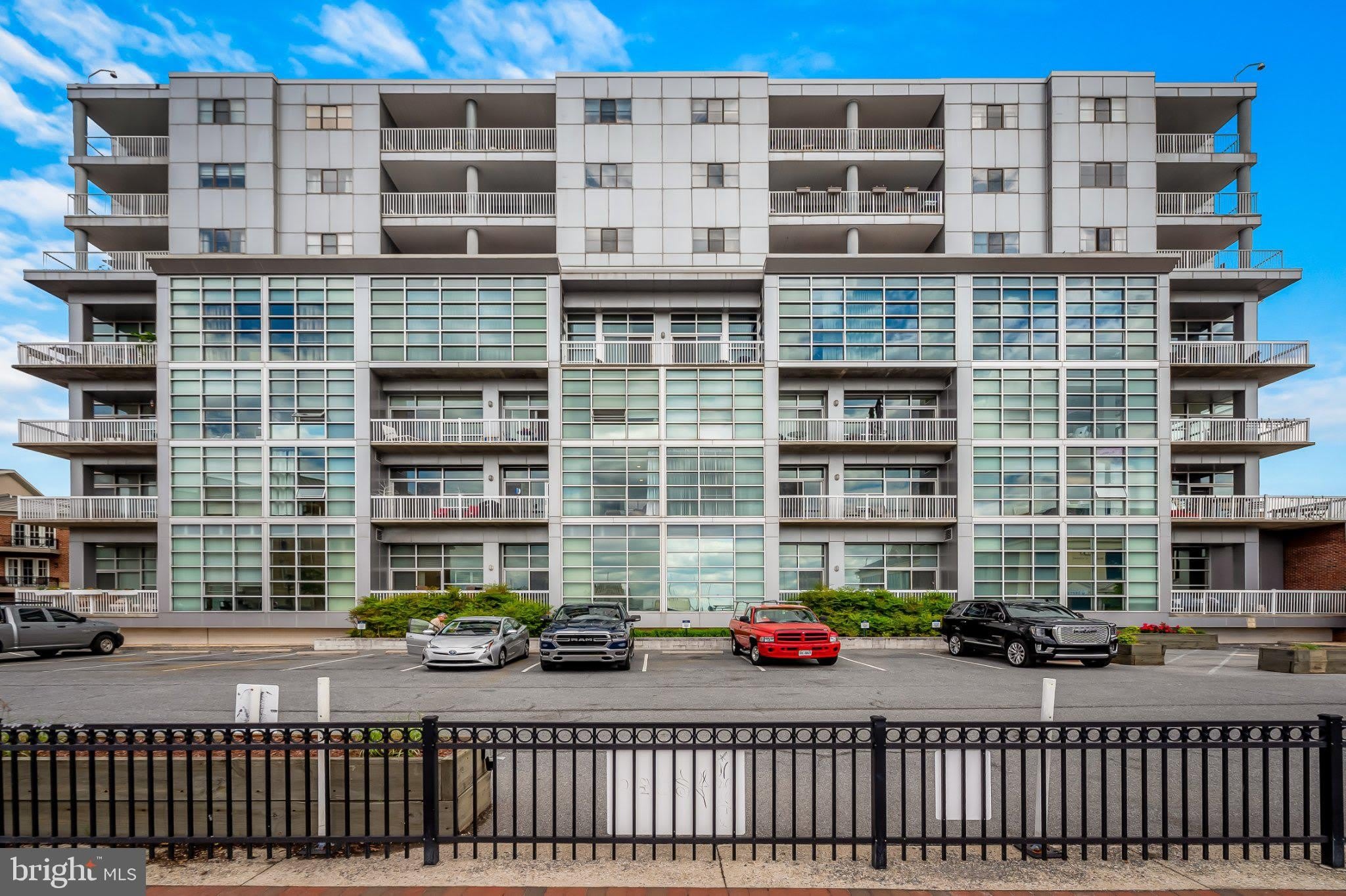 2702 LIGHTHOUSE POINT E – photo 2