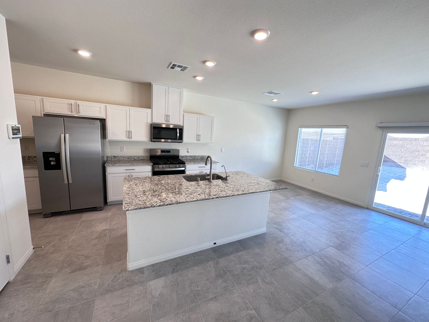 4 Bedroom in Villages at Tule Springs! – photo 4