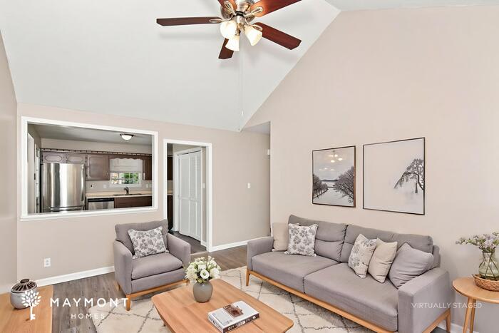 573 Brady Drive – photo 4