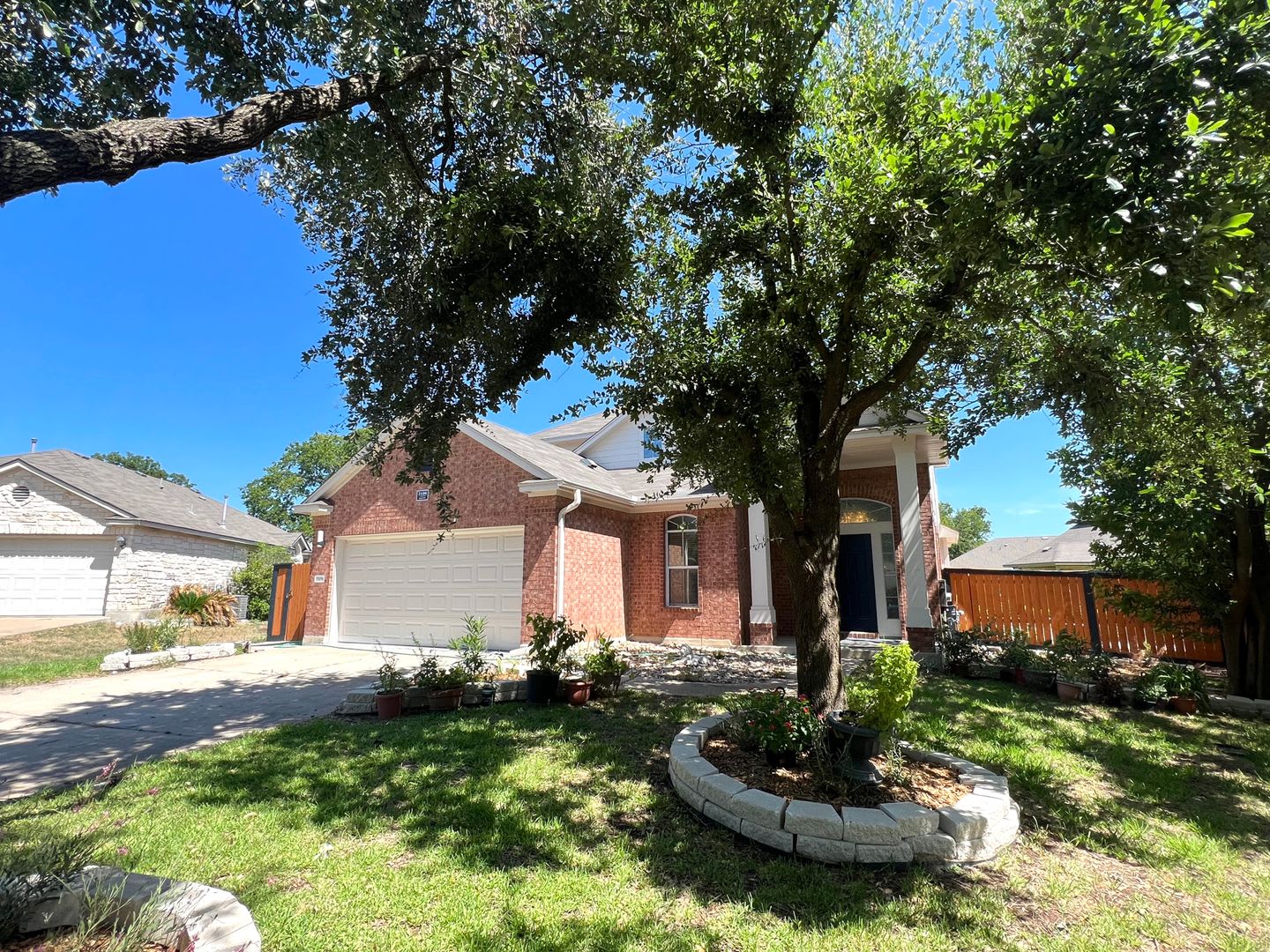 3 Bedroom 2 5 Bath 1 Single Family Home For Rent In Cambridge Heights Area Of Round Rock Texas On A Cul De Sac Lot – photo 3