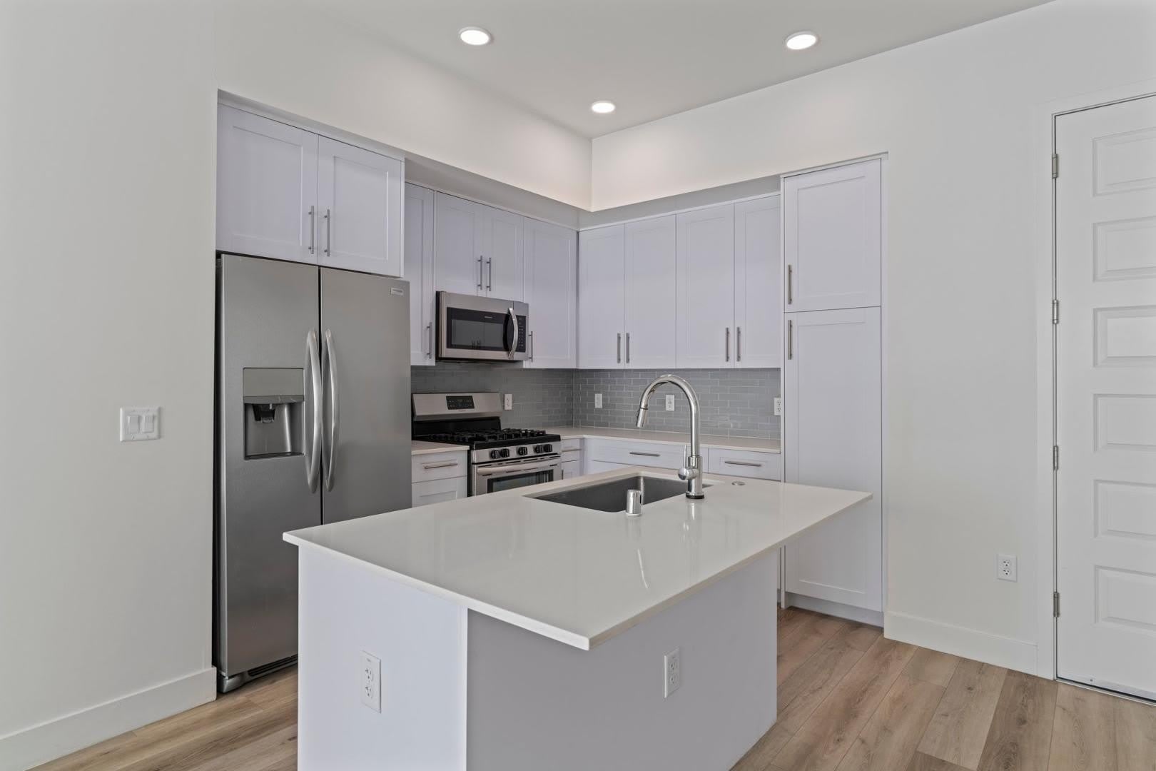 7300 E Earll Drive – photo 5