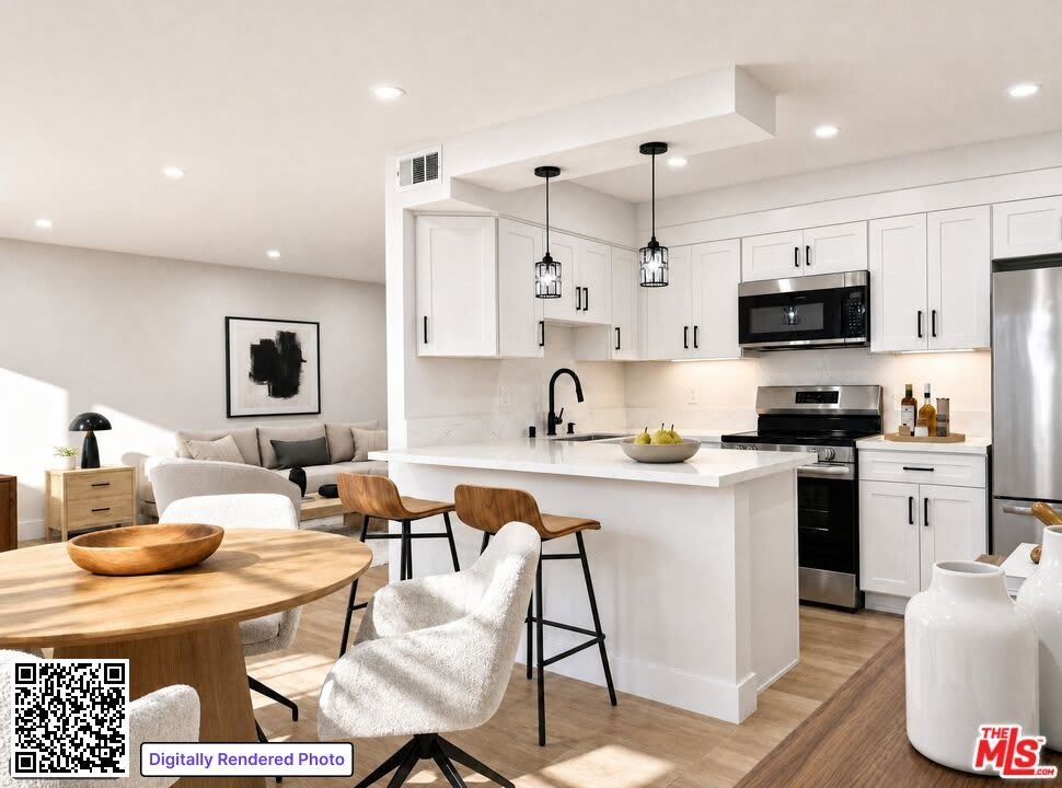 1031 N Laurel Ave – photo 5