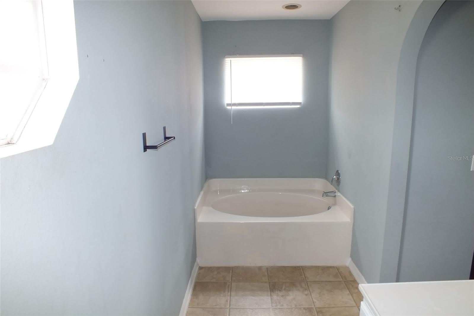 437 FISH HAWK Drive – photo 3