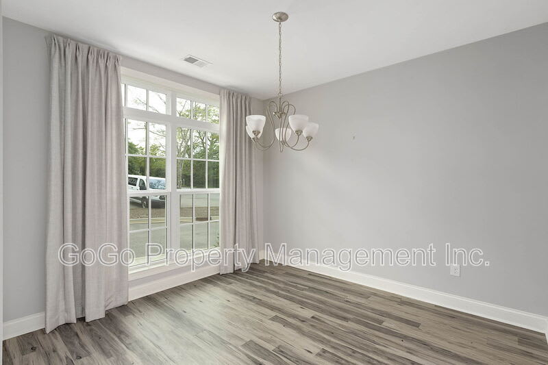 188 Silver Hill Street – photo 2