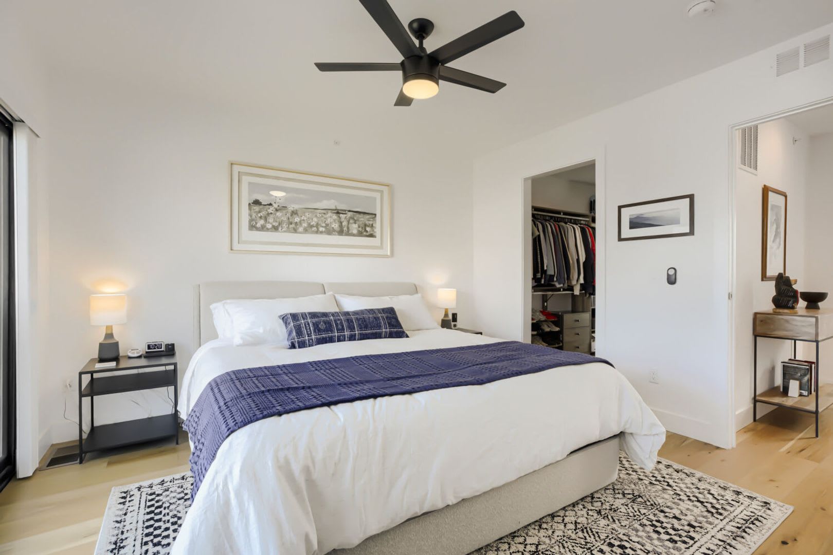 Stylish 2BR Boulder Retreat – photo 2
