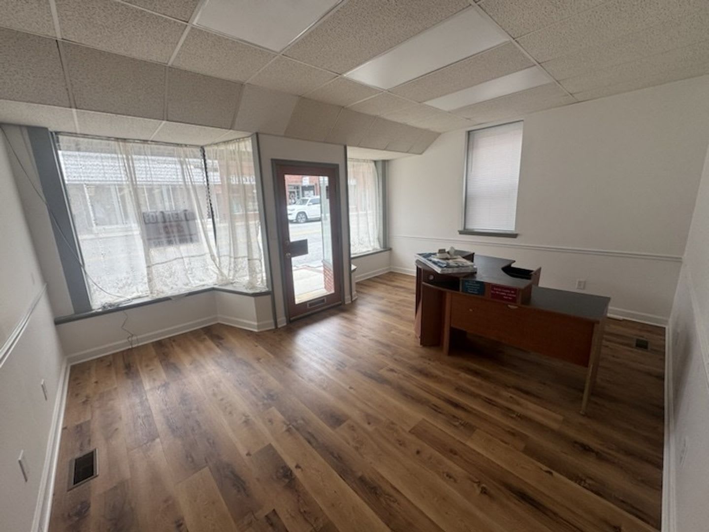Pearisburg Office Commercial Property – photo 2