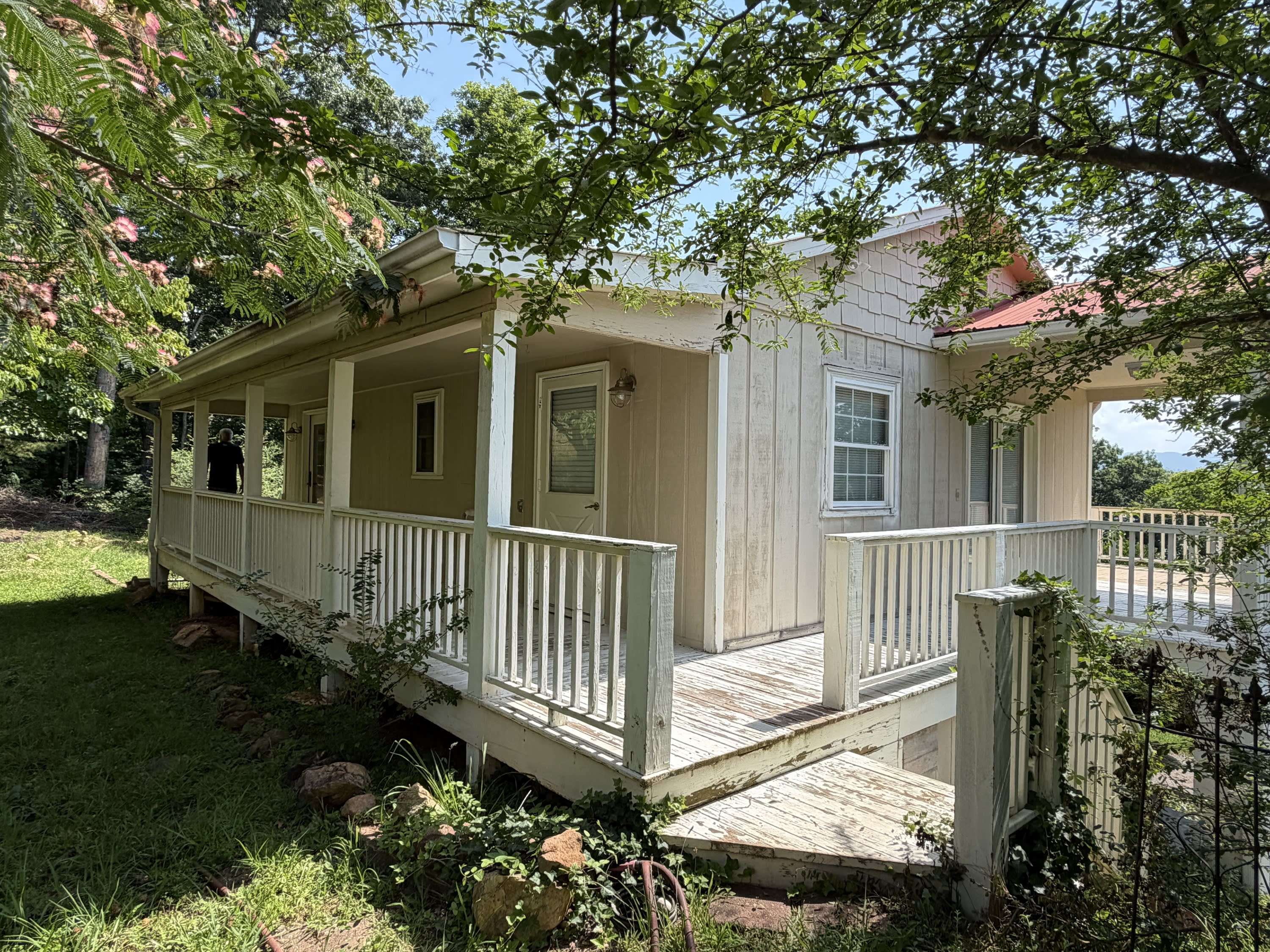 1860 Crescent Drive – photo 4