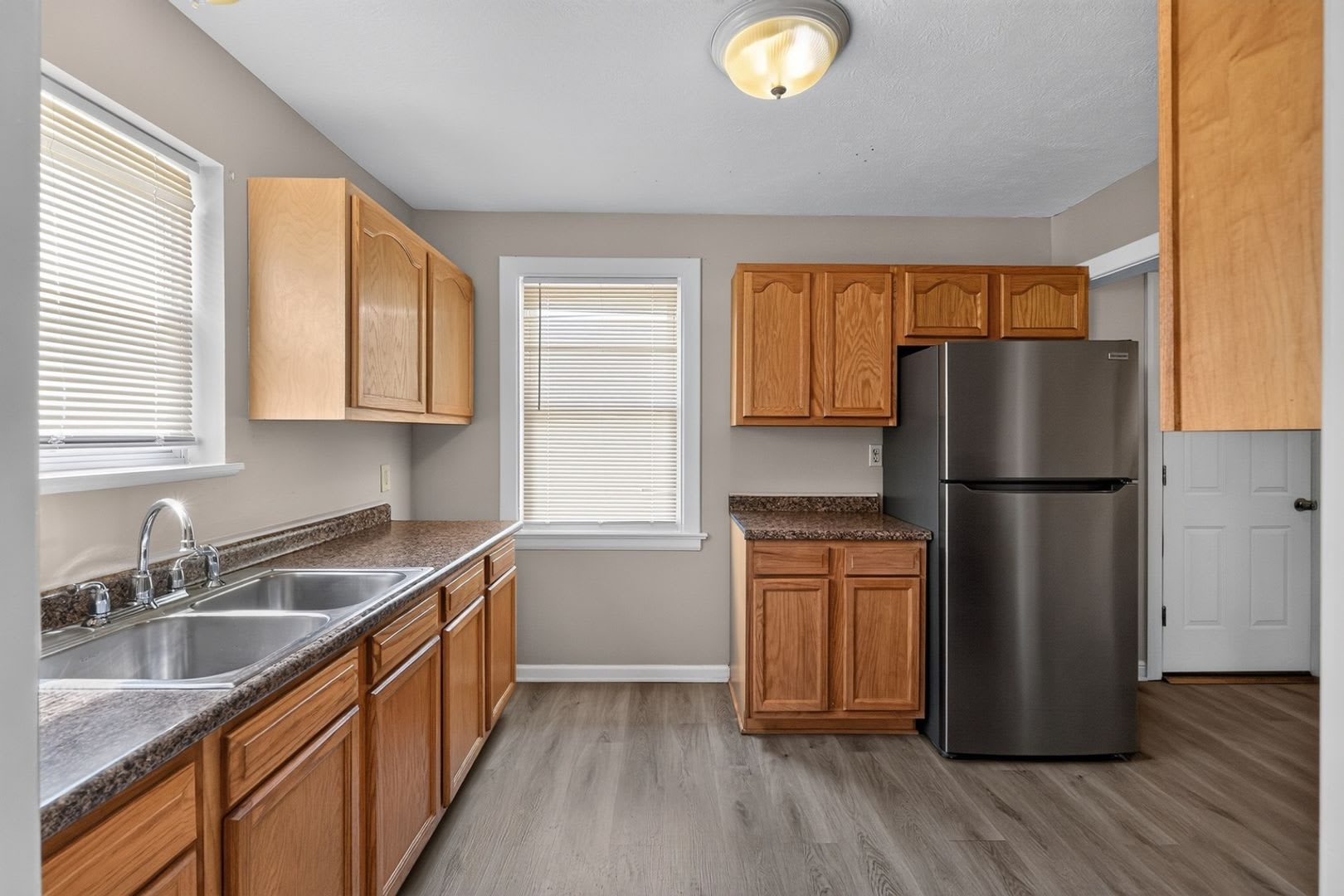 Charming 3BR House in Canton – photo 2