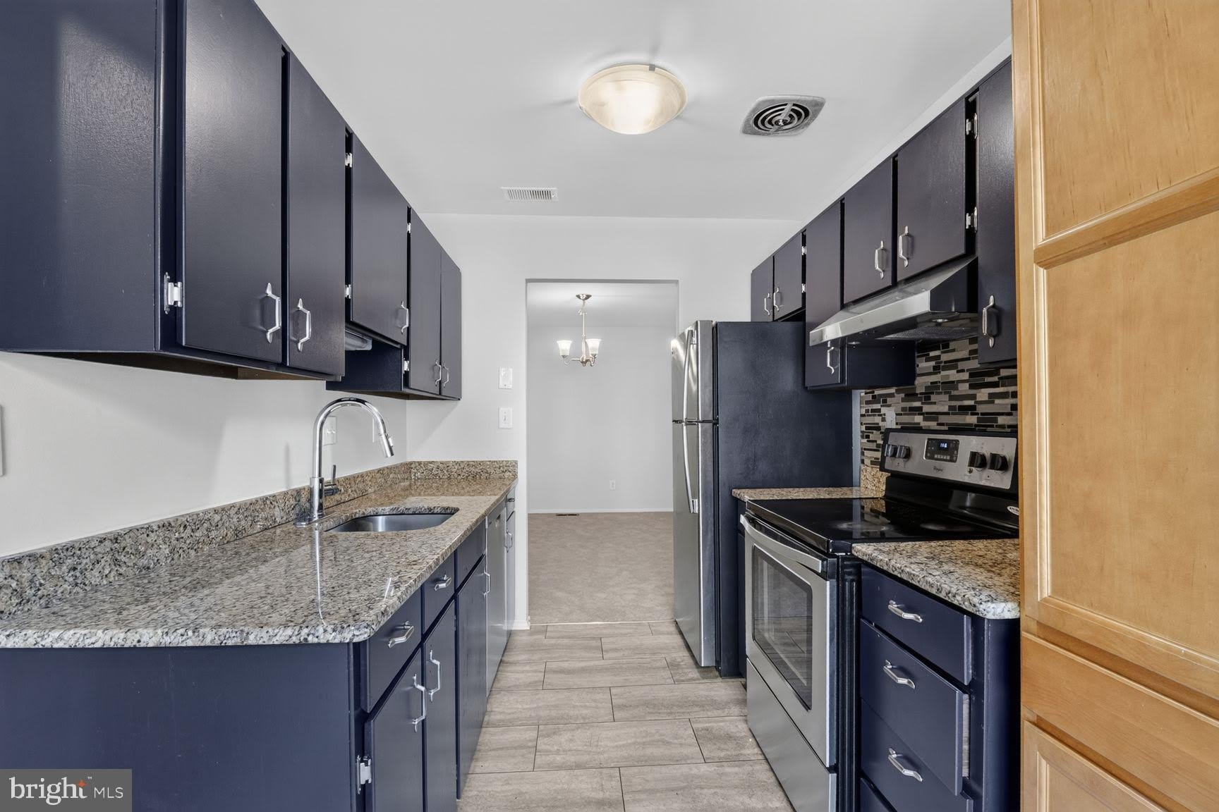 9305 BATHGATE Court – photo 4