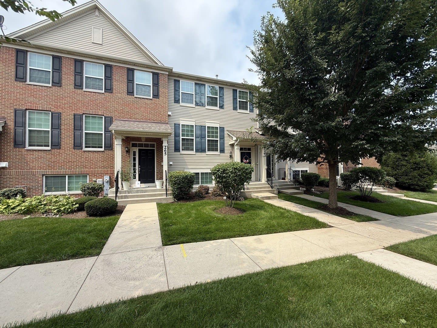 263 Lakeshore Drive – photo 1