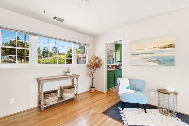 206 Bayview Ct – photo 3