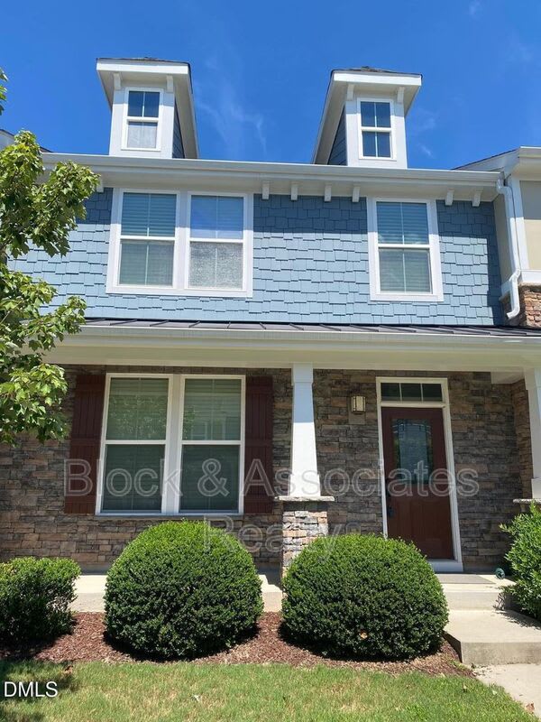 2412 Historic Circle – photo 1