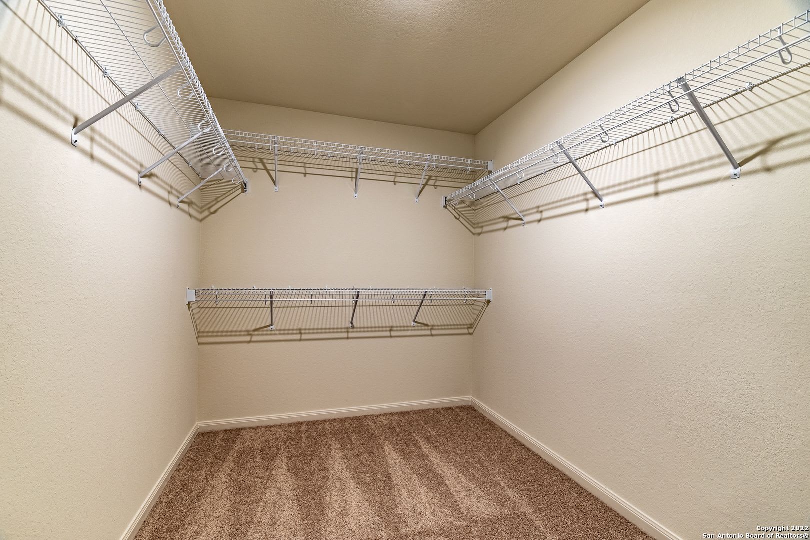 2356 SF in New Braunfels – photo 1