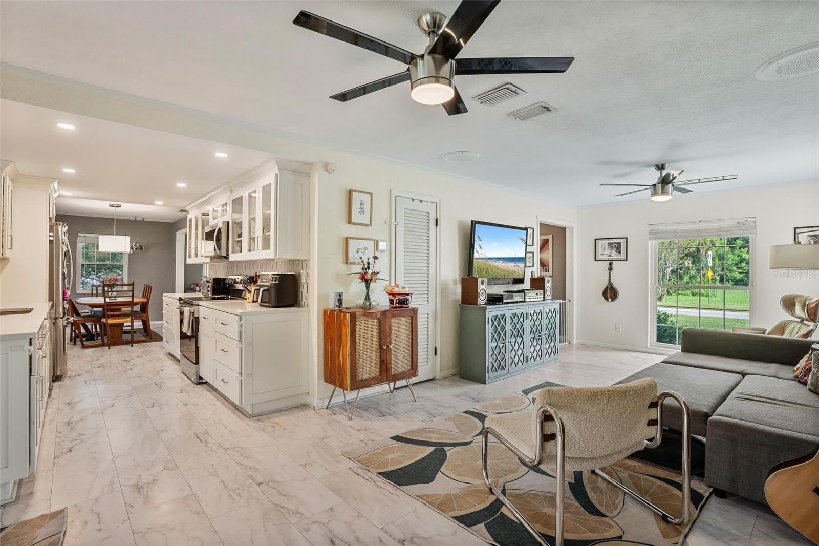 2464 LYDIA Way – photo 3