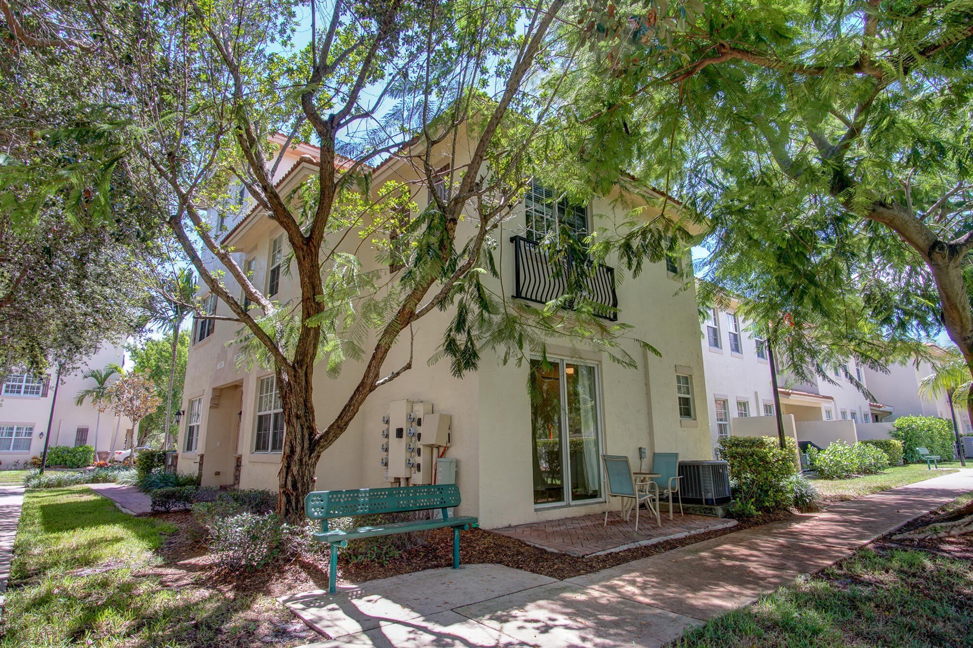 1020 E Longport Circle – photo 2