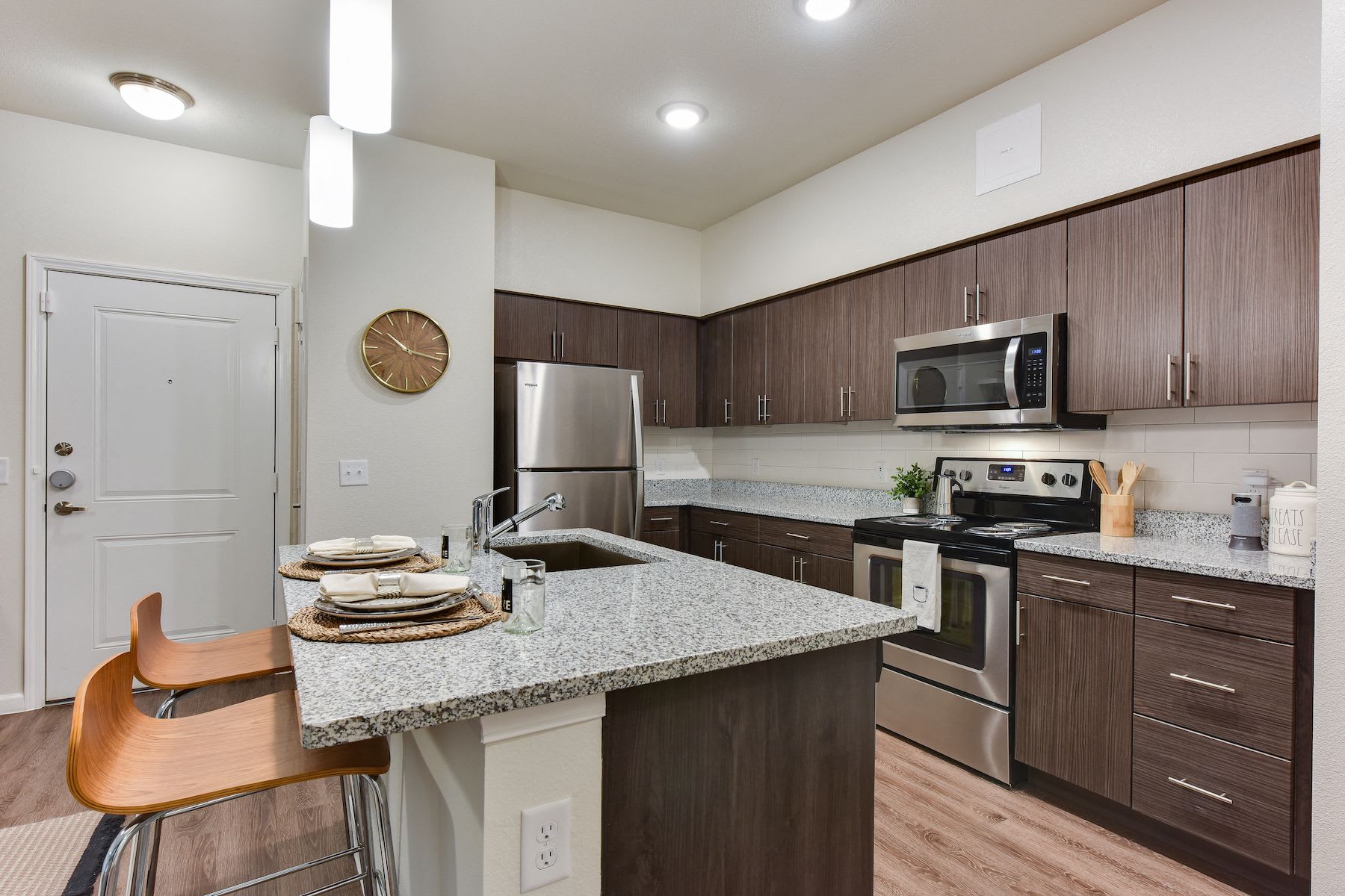 Eastridge – photo 1