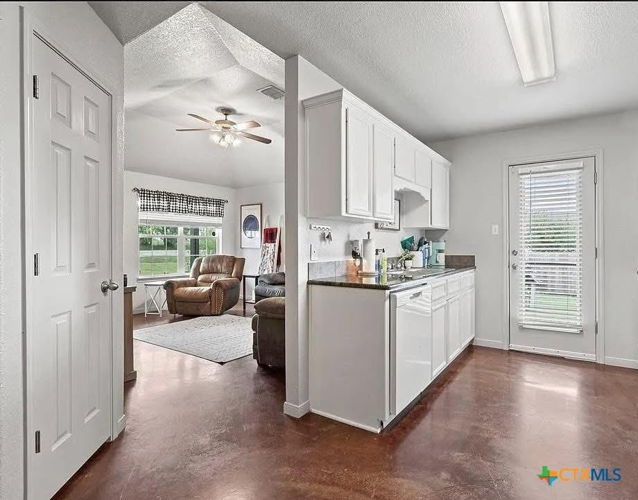 3749 W Amity Road – photo 2