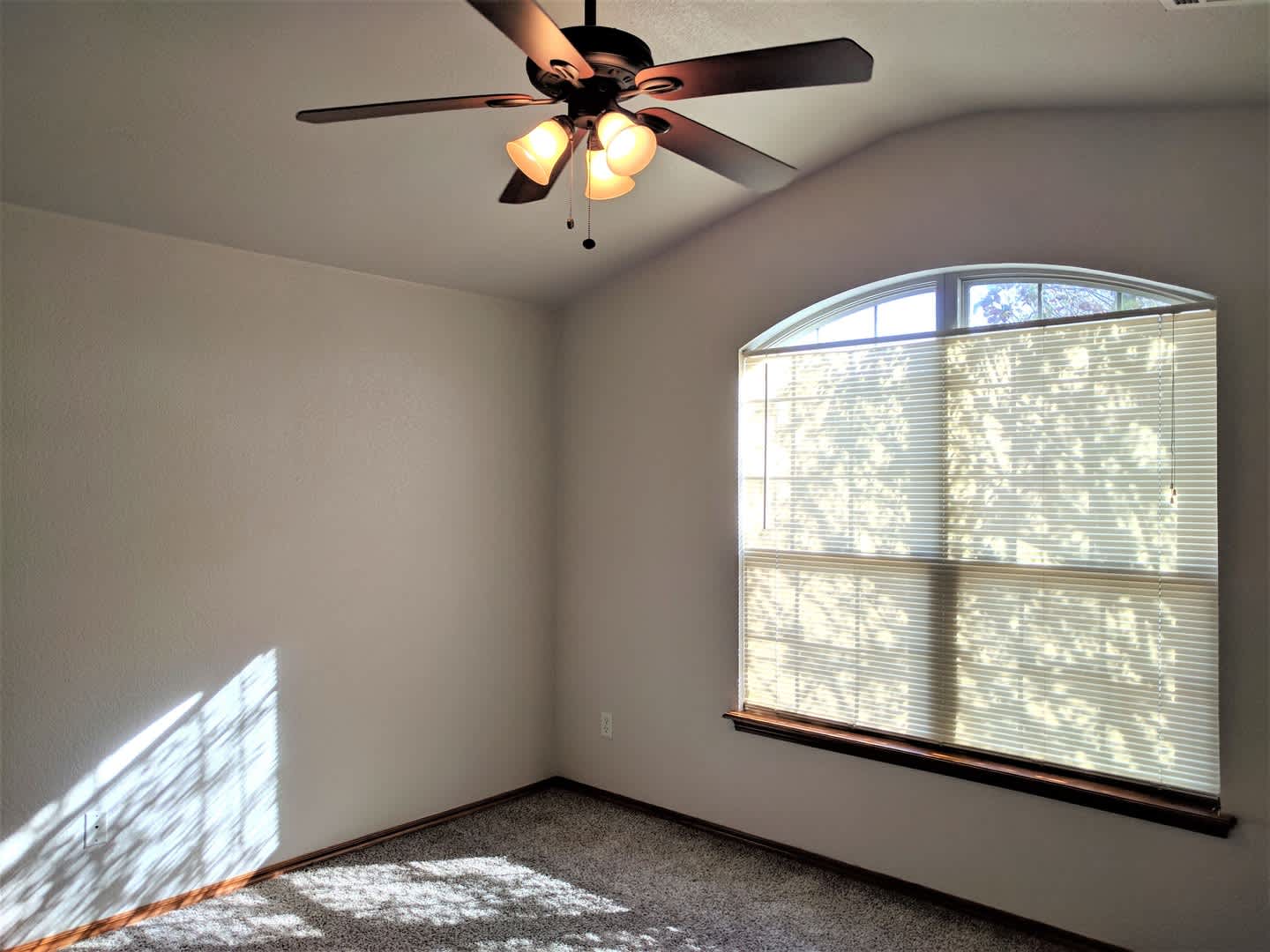 2821 East Lake Dr Norman 3 Bedroom 2 Bath 2 Car Garage – photo 5